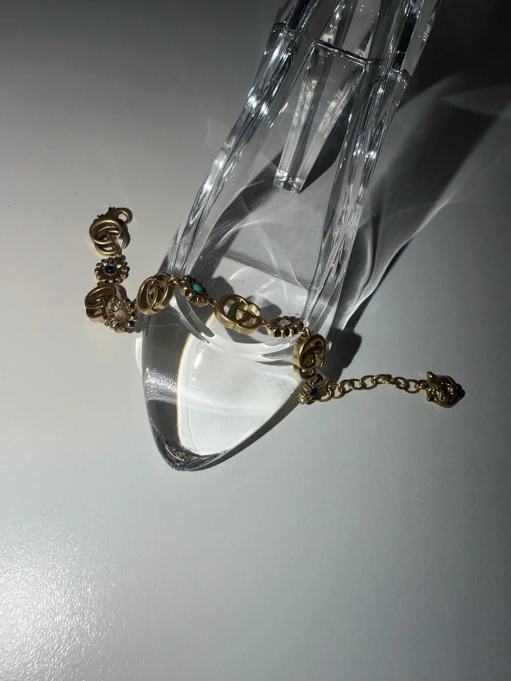 Gucci Gold Floral Chain Bracelet with Blue Accents - Picture 3 of 4
